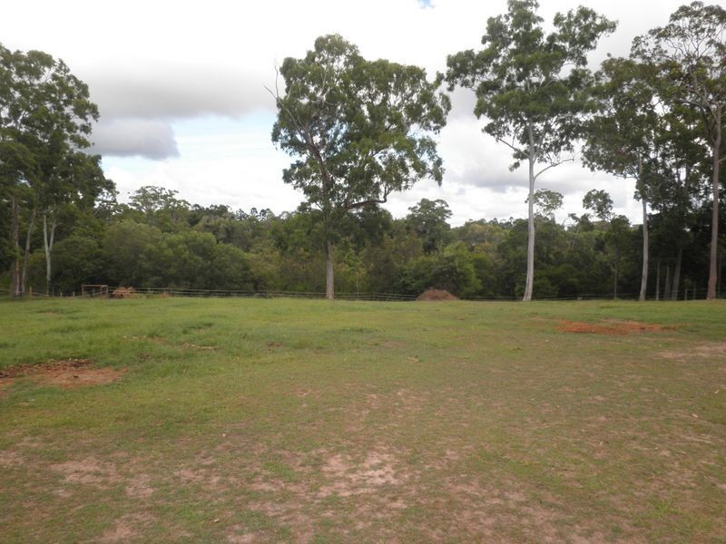 24 South Heath Road, Burrum Heads QLD 4659