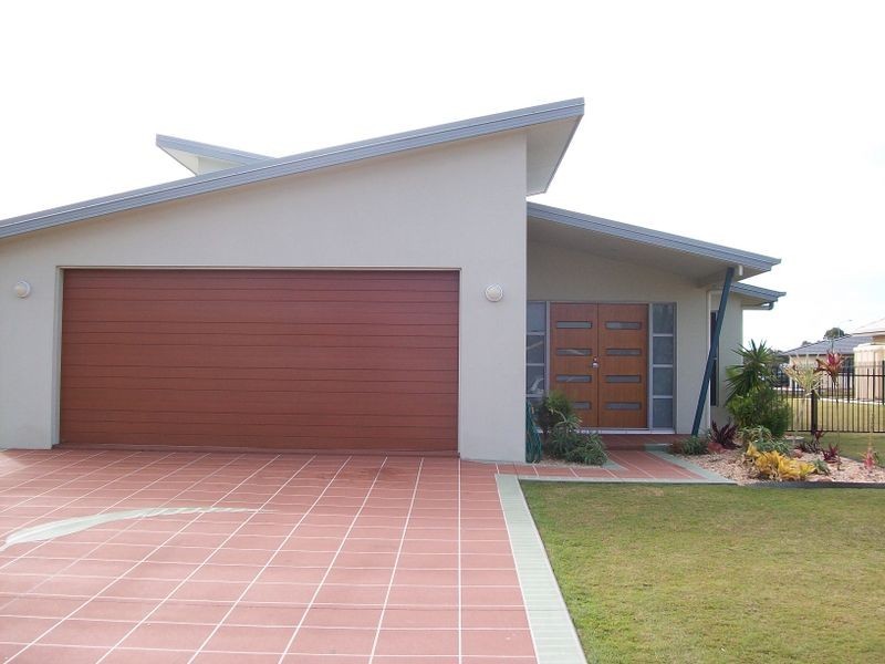 8 Barramundi Drive, Burrum Heads QLD 4659
