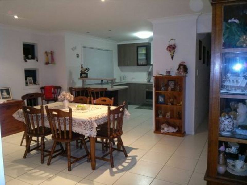 8 Barramundi Drive, Burrum Heads QLD 4659