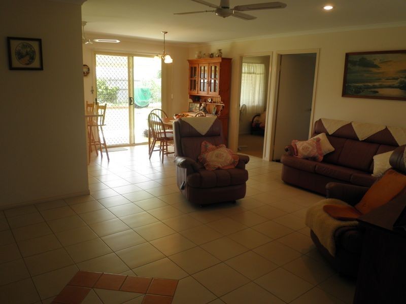 15 Louise Drive, Burrum Heads QLD 4659