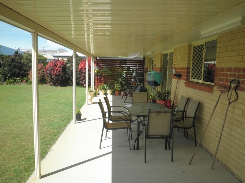 15 Louise Drive, Burrum Heads QLD 4659