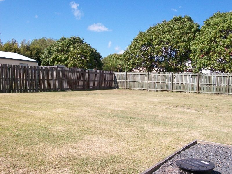 10 Charles Street, Howard QLD 4659