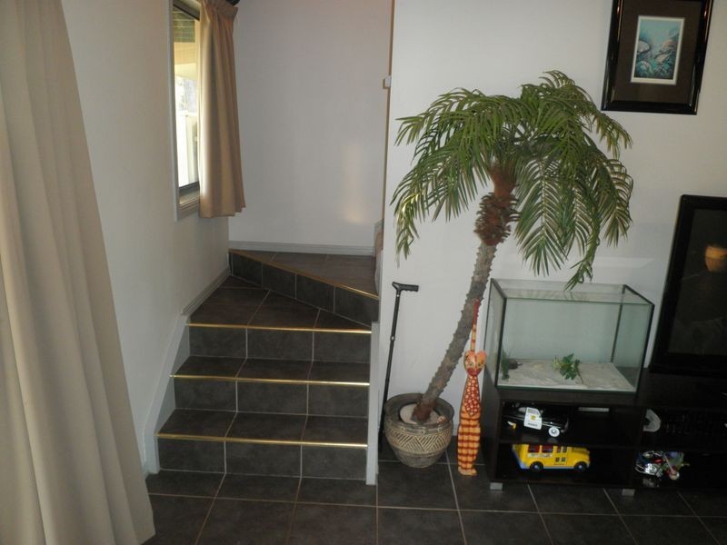 16 Island Close, Burrum Heads QLD 4659