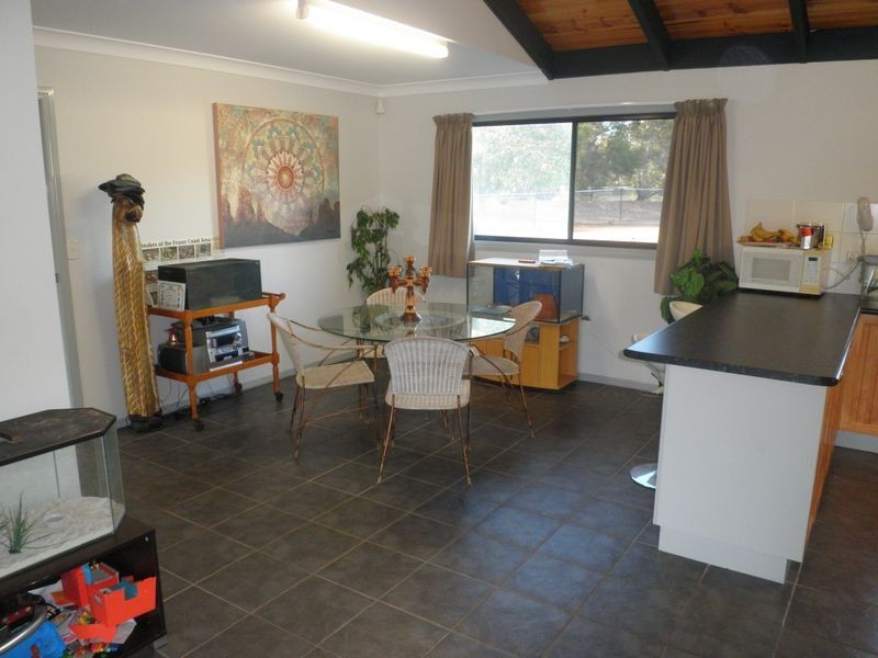 16 Island Close, Burrum Heads QLD 4659