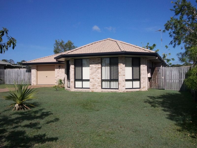 7 Ivybird Ct, Torquay QLD 4655