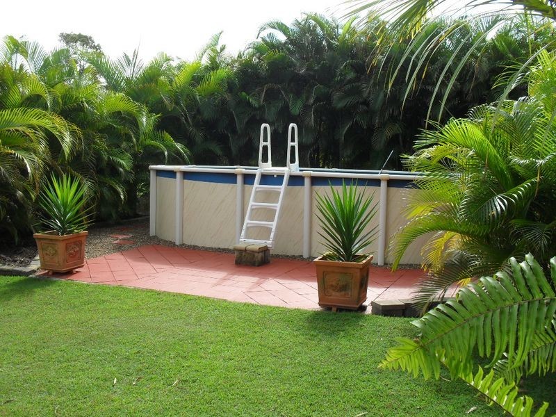 1 Oakes Drive, Burrum Heads QLD 4659