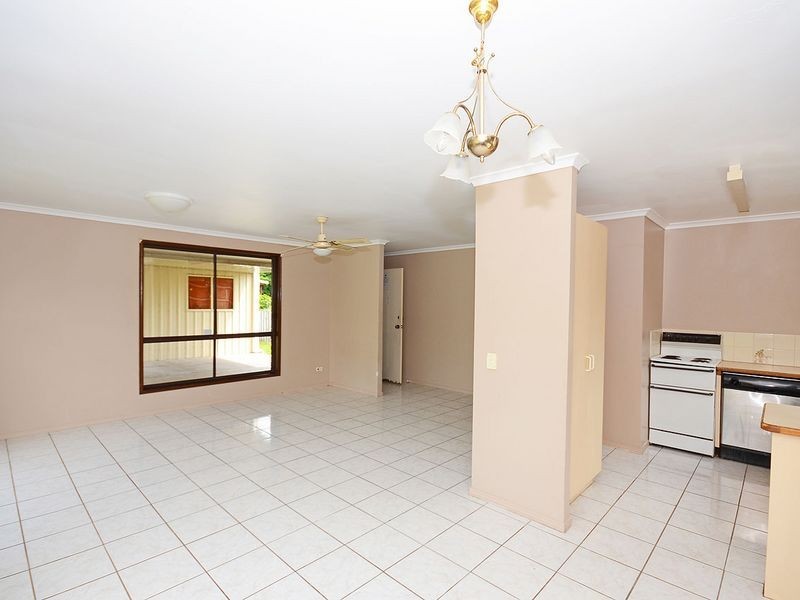 12 Byron St, Scarness QLD 4655