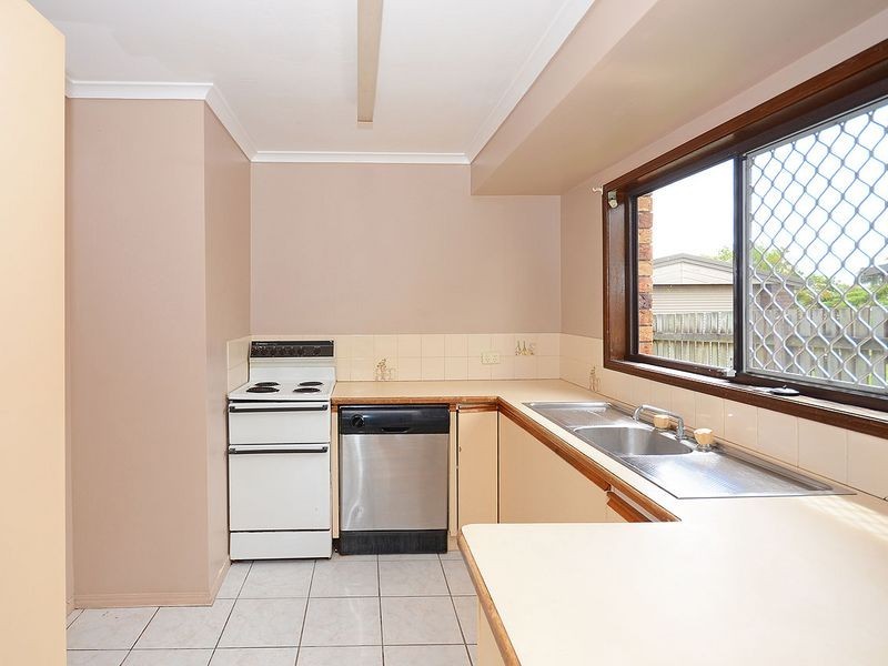 12 Byron St, Scarness QLD 4655