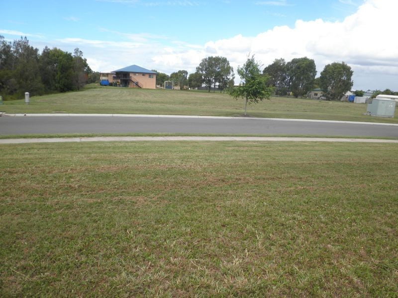 16 Barramundi Dr, Burrum Heads QLD 4659