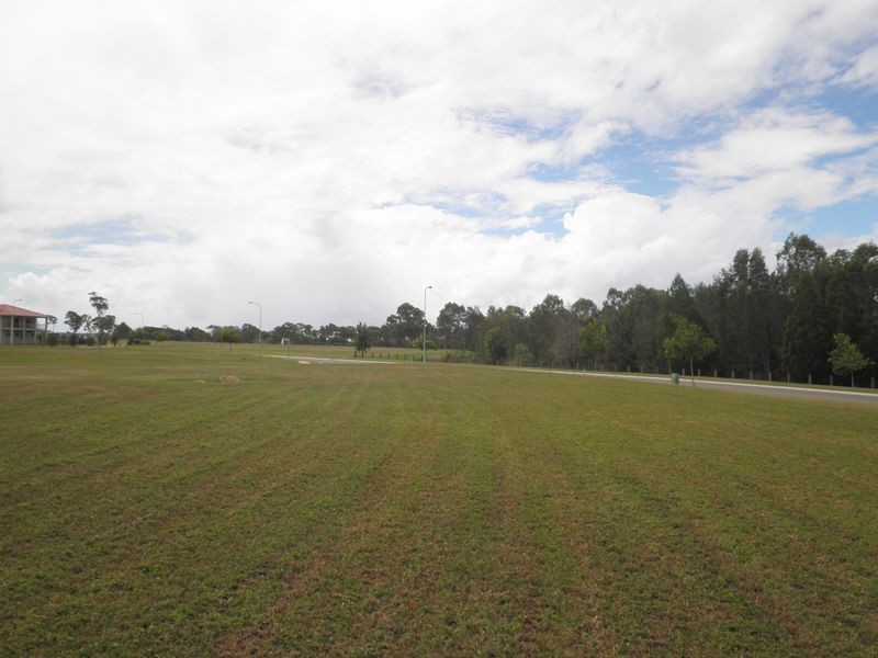 16 Barramundi Dr, Burrum Heads QLD 4659