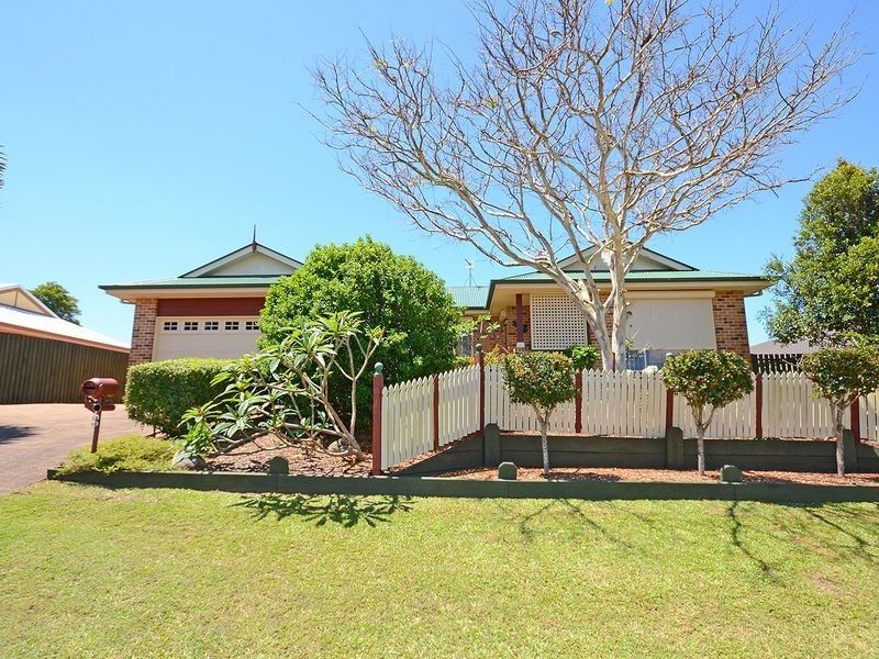 8 Hoberg Ct, Kawungan QLD 4655