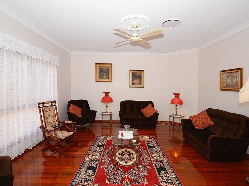 8 Hoberg Ct, Kawungan QLD 4655