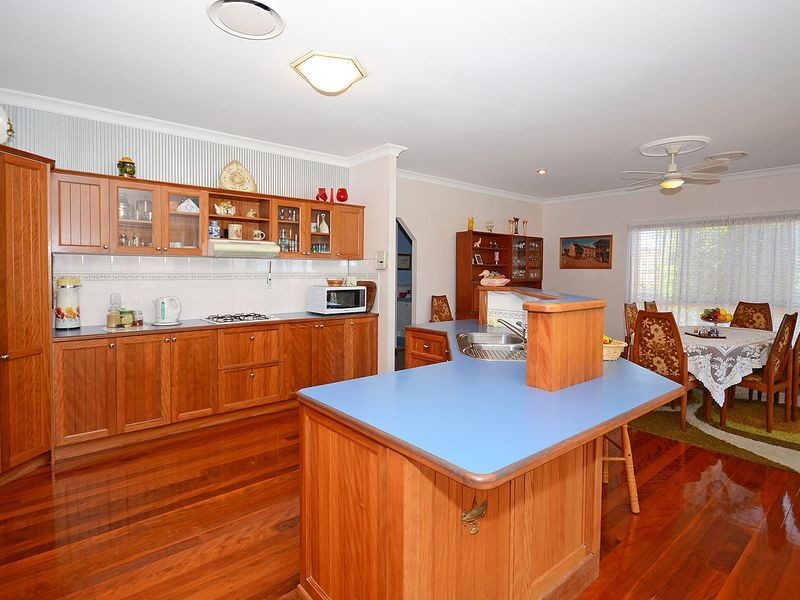 8 Hoberg Ct, Kawungan QLD 4655