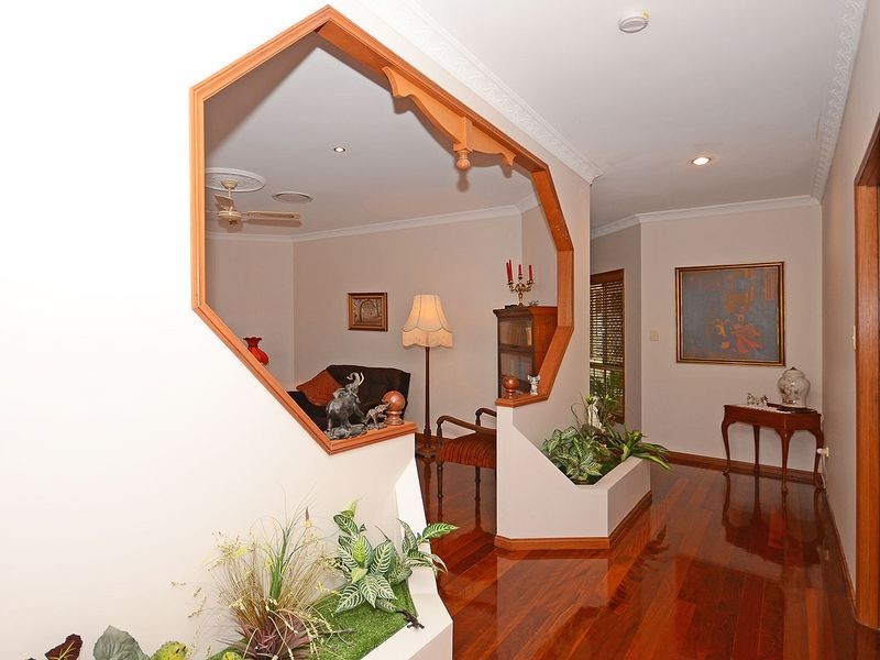 8 Hoberg Ct, Kawungan QLD 4655
