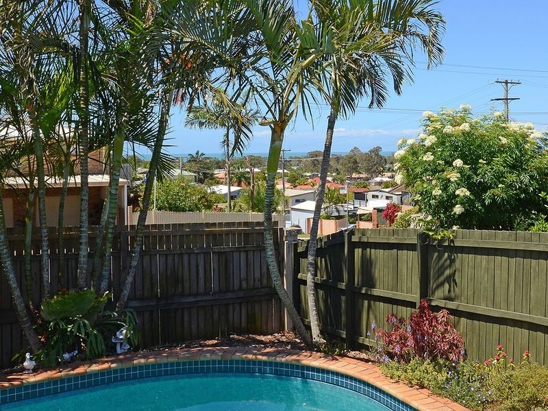 8 Hoberg Ct, Kawungan QLD 4655
