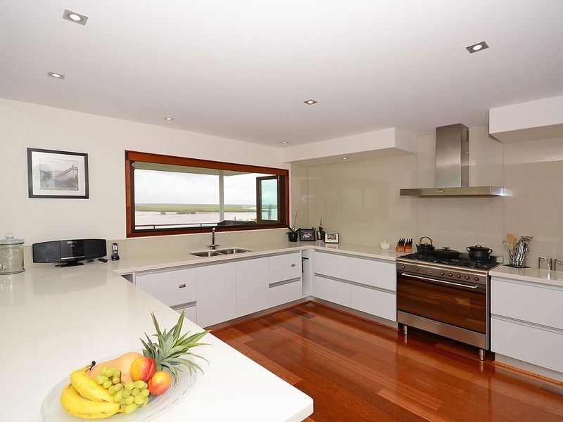 10 Ariadne Street, River Heads QLD 4655