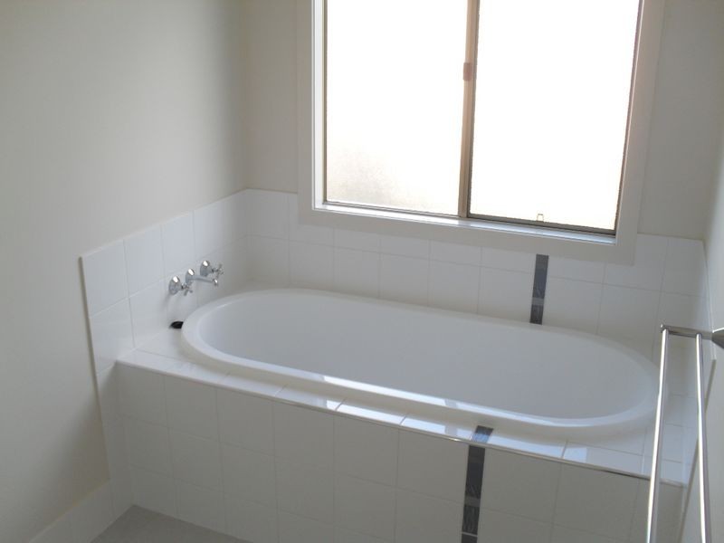 24 Teresa St, Nikenbah QLD 4655