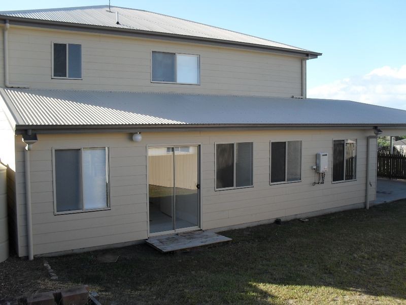 24 Teresa St, Nikenbah QLD 4655