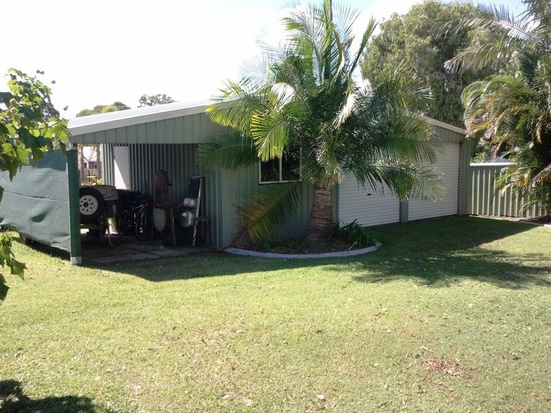 4 Connock Street, Urangan QLD 4655