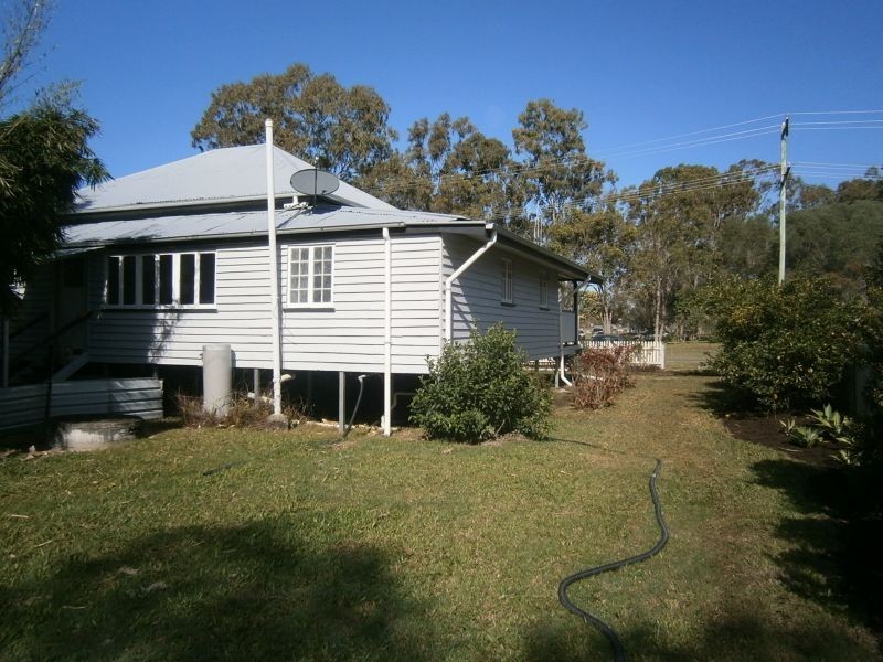 24 Blythe Street, Burrum Heads QLD 4659