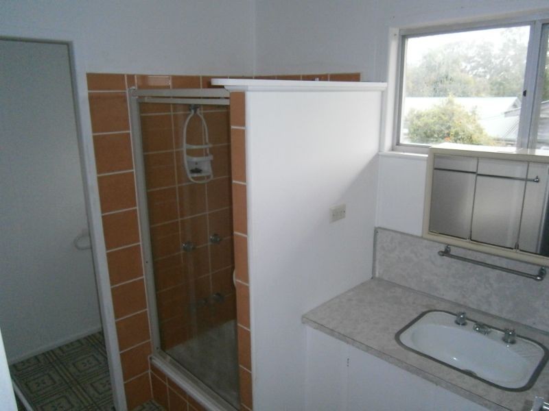 49 & 49A Helsham Street, Point Vernon QLD 4655