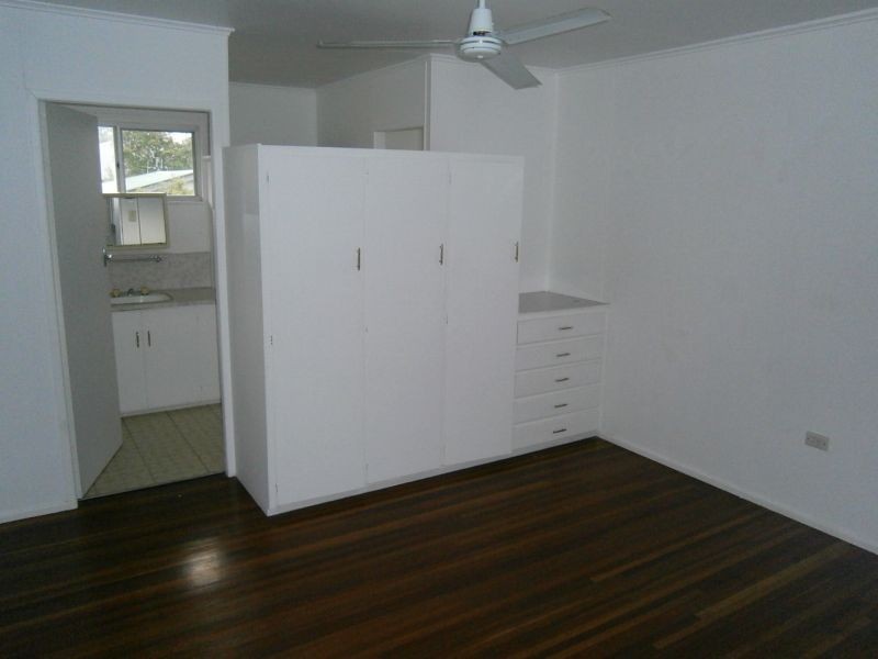 49 & 49A Helsham Street, Point Vernon QLD 4655