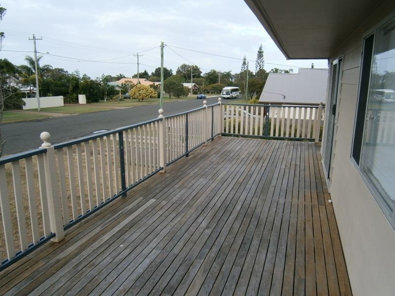 49 & 49A Helsham Street, Point Vernon QLD 4655