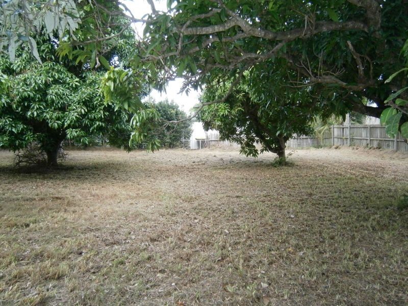 49A Helsham St, Point Vernon QLD 4655