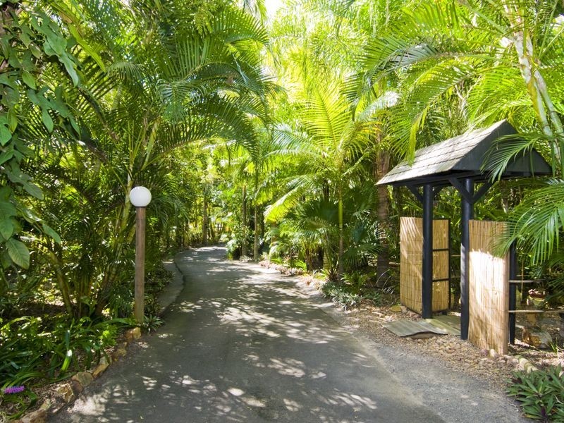 6 Pristine Place, Booral QLD 4655