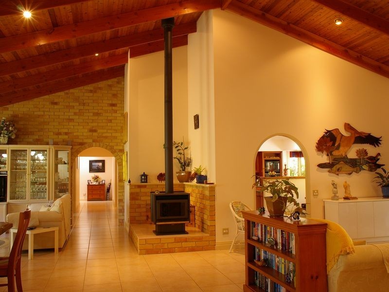 6 Pristine Place, Booral QLD 4655