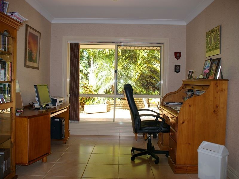 6 Pristine Place, Booral QLD 4655