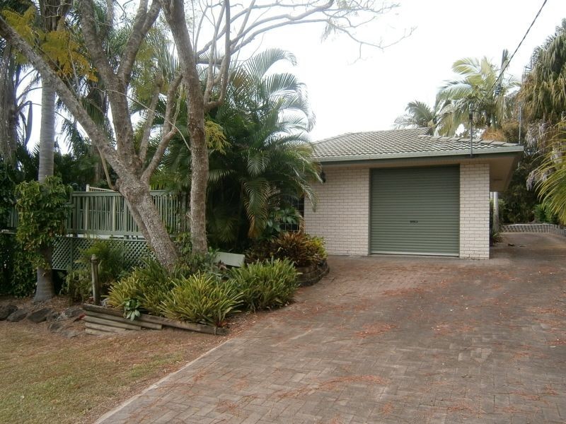 4 Tudor Avenue, Urraween QLD 4655