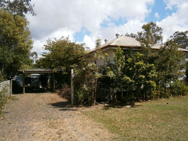 12 Agnes Street, Howard QLD 4659