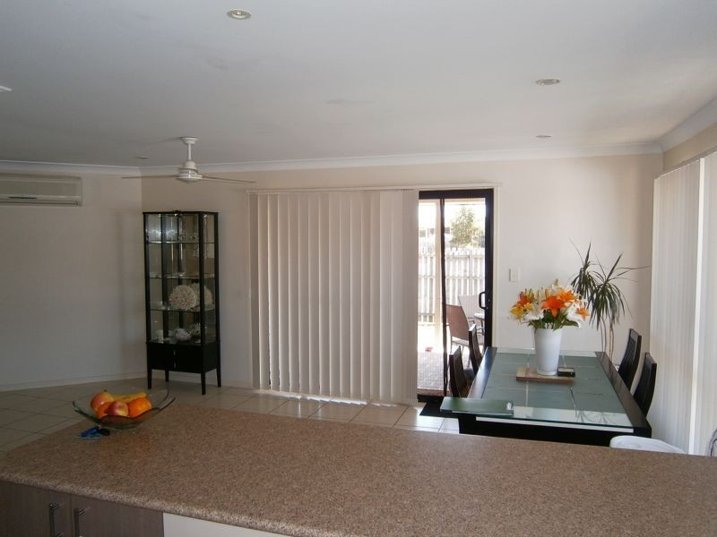15 Spinnaker Dr, Point Vernon QLD 4655