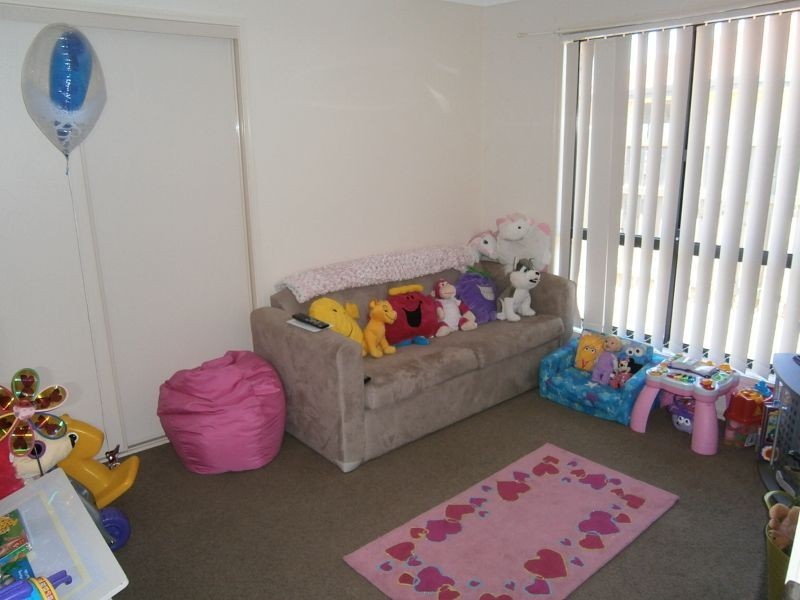 15 Spinnaker Dr, Point Vernon QLD 4655