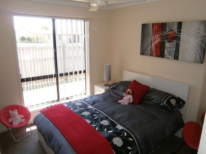 15 Spinnaker Dr, Point Vernon QLD 4655