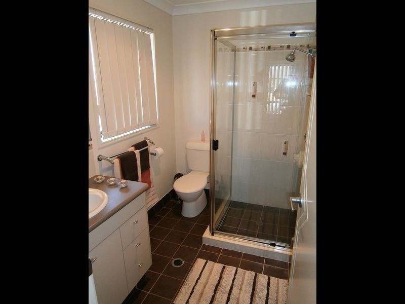 15 Spinnaker Dr, Point Vernon QLD 4655