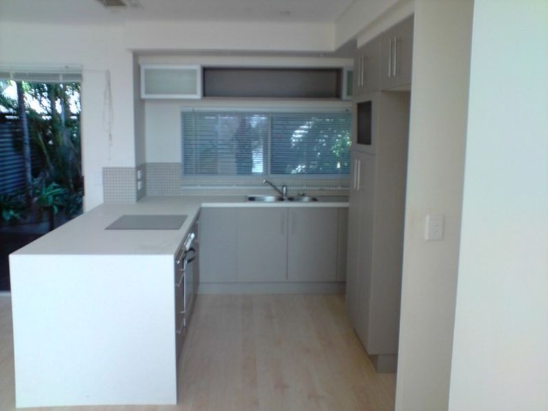 8/187 Torquay Road, Torquay QLD 4655