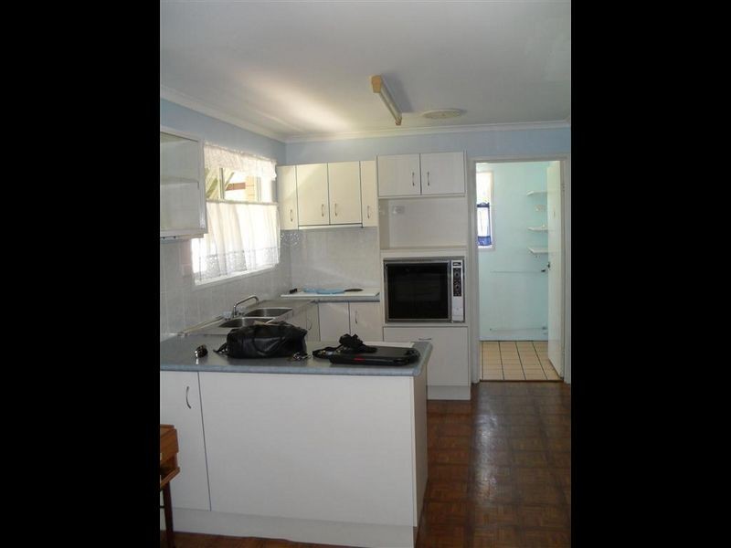 Point Vernon QLD 4655