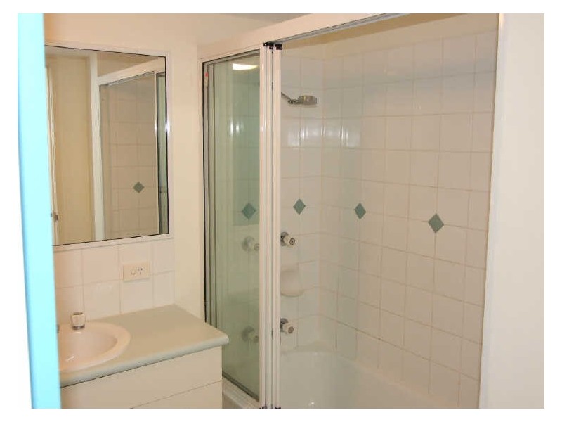 29/17 Buccaneer Drive, Urangan QLD 4655