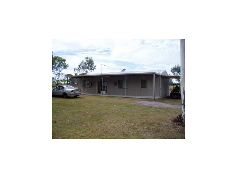 60 Beck Road, Urangan QLD 4655