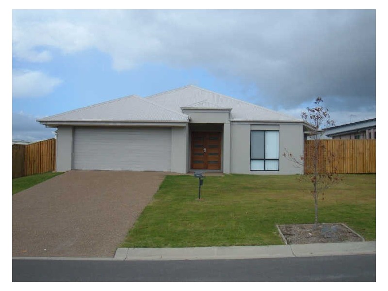 4 Bay Breeze Close, Wondunna QLD 4655