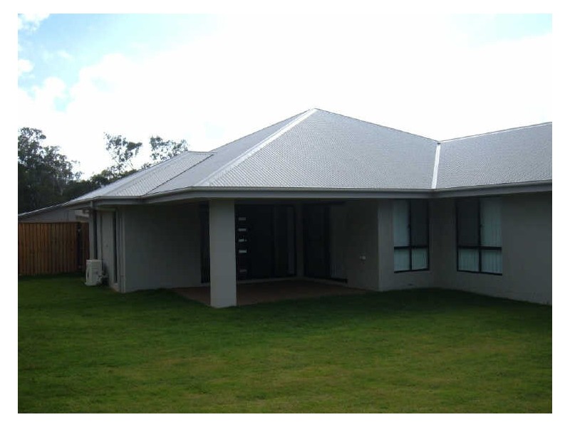 4 Bay Breeze Close, Wondunna QLD 4655