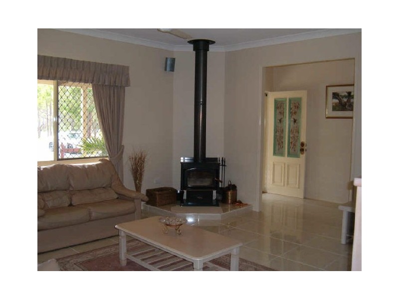 Sunshine Acres QLD 4655