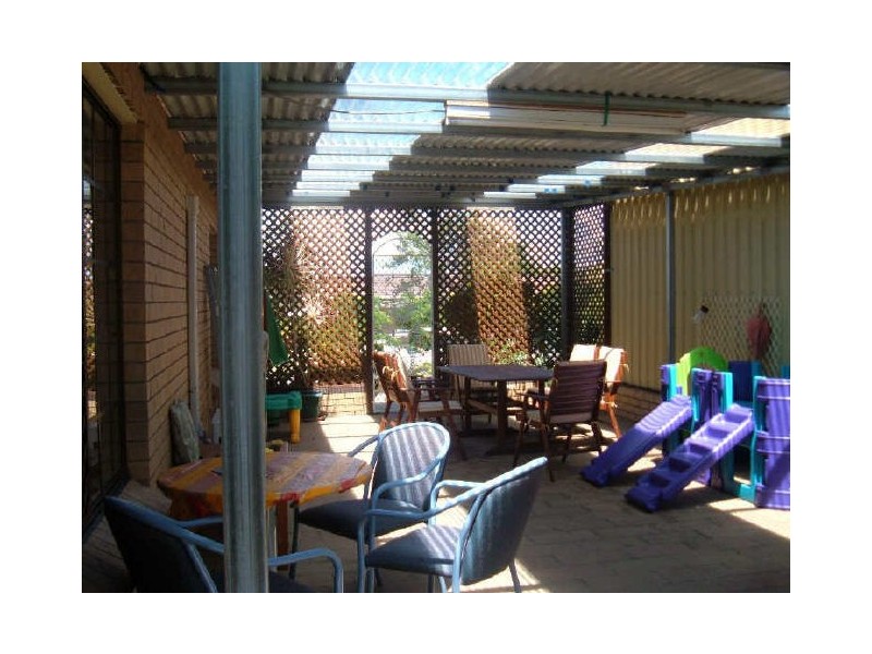 108 Lauren Street, Urangan QLD 4655