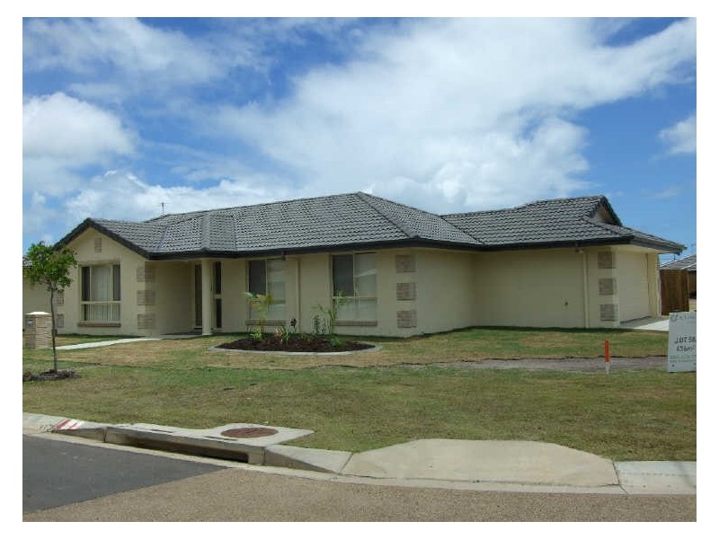8 Magellan Circuit, Urraween QLD 4655