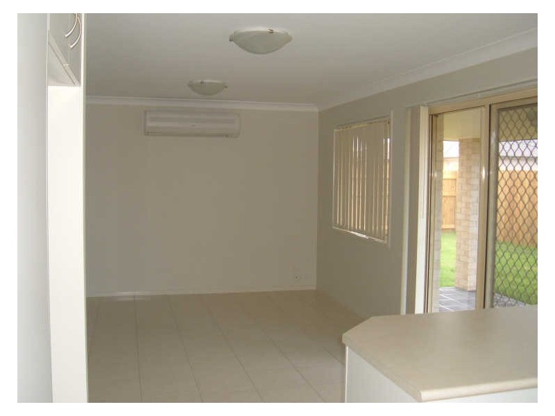 8 Magellan Circuit, Urraween QLD 4655