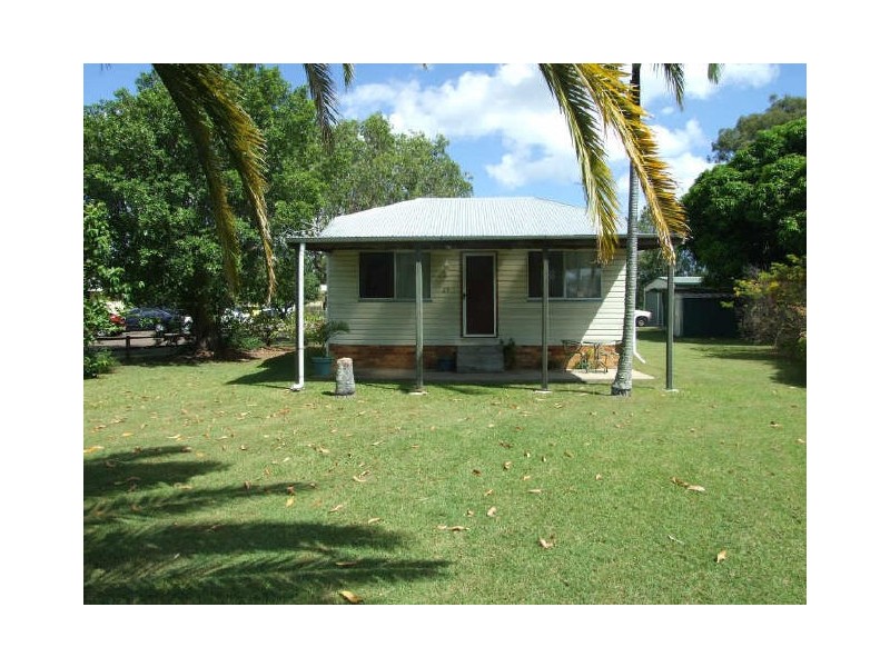 27 George Street, Pialba QLD 4655