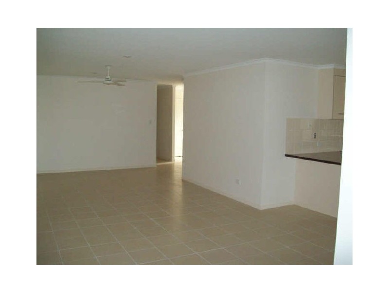 92 Wattle Street, Point Vernon QLD 4655