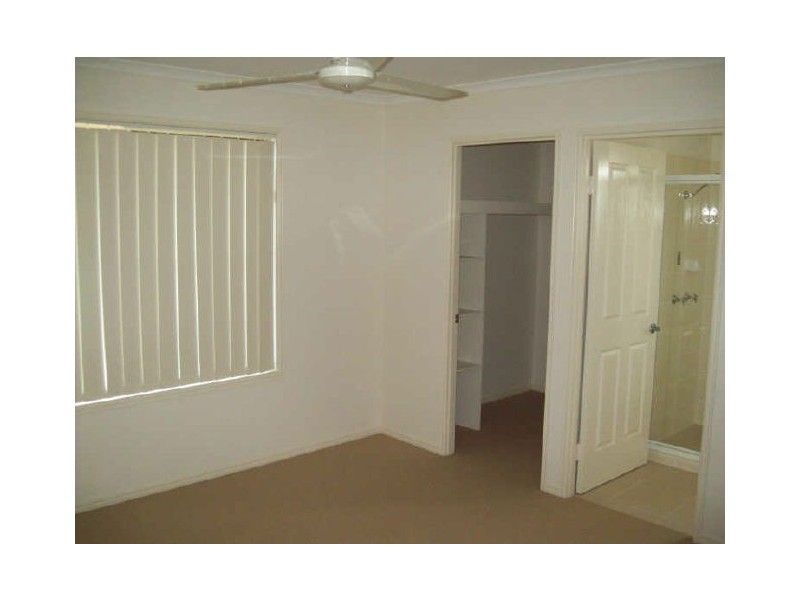 92 Wattle Street, Point Vernon QLD 4655